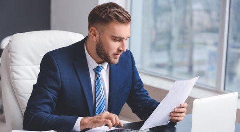 SaaS founder overwhelmed with accounting